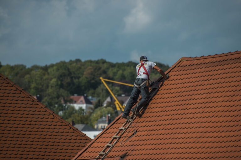 roofers 2891664 1920 768x512